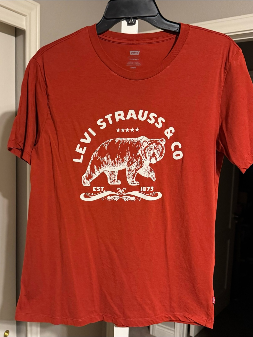 Levi's Men's Red Bear Graphic Short Sleeve Tee
